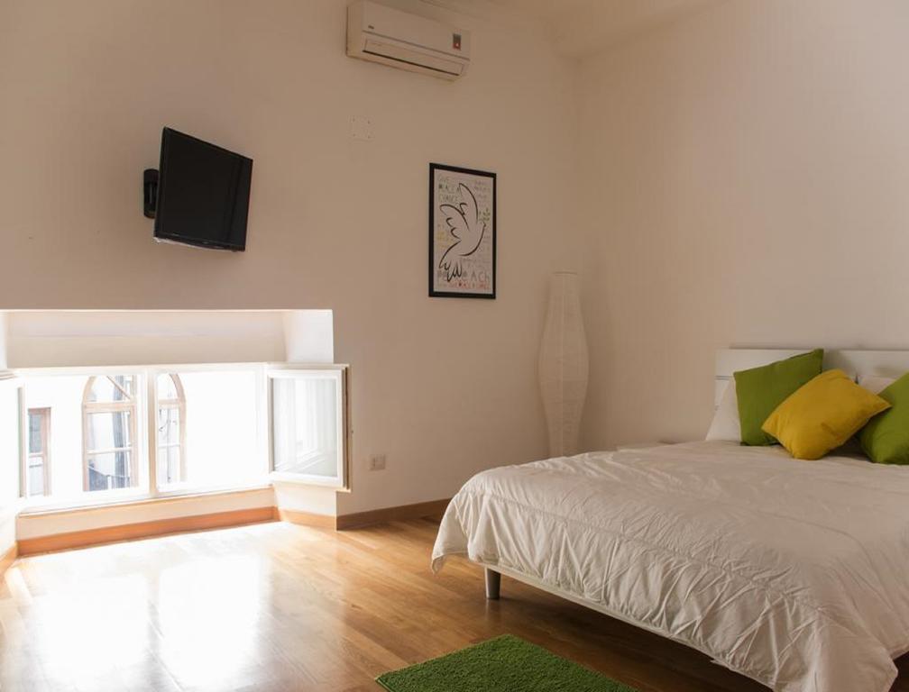 Residenza Principe Di Carafa Otel Napoli Oda fotoğraf