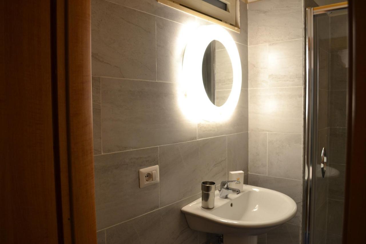 Residenza Principe Di Carafa Otel Napoli Dış mekan fotoğraf